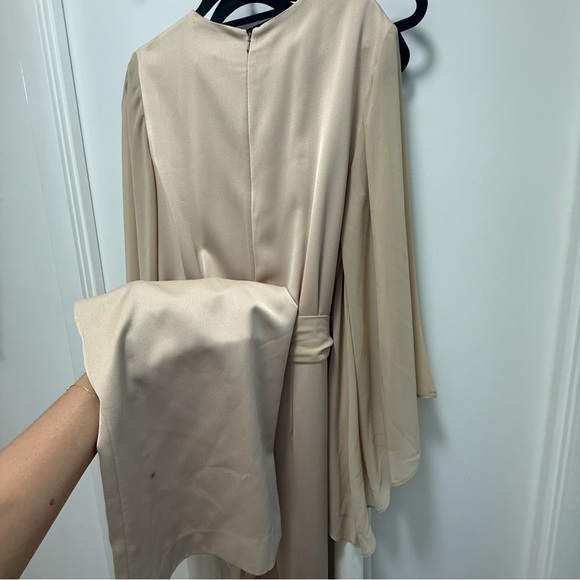Reiss Beige / Champagne wide leg cape jumpsuit with satin finish and Belt formal - Picture 9 of 16